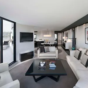 5* Отель Crown Metropol